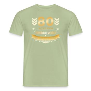80. Geburtstag - Männer T-Shirt - Sage - Vorne - AI Model Male 178 light (178cm)