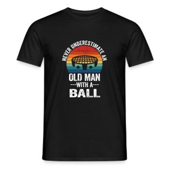 Alter Roundnet-Spieler - Männer T-Shirt - Schwarz - Vorne - AI Model Male 178 light (178cm)