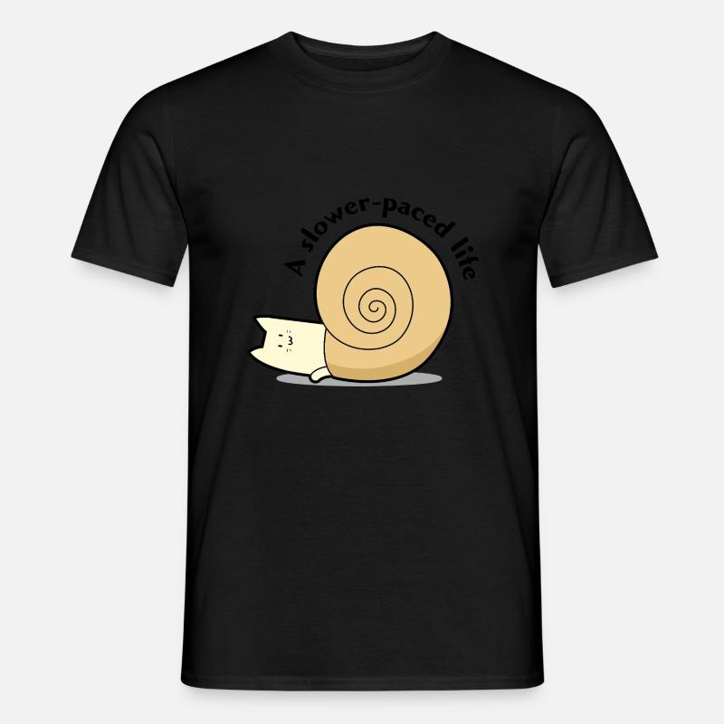 Its name is Macaroni (Snail) - Men’s T-shirt - black