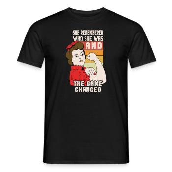 Elle s’est souvenue de qui elle était et le jeu a changé - T-shirt homme - noir - Devant - AI Model Male 178 light (178cm)