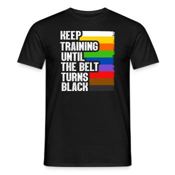 Trainiere weiter, bis der Gürtel schwarz wird - Männer T-Shirt - Schwarz - Vorne - AI Model Male 178 light (178cm)