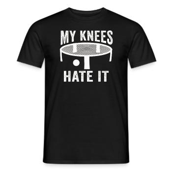 Meine Knie hassen es Roundnet Spike Ball - Männer T-Shirt - Schwarz - Vorne - AI Model Male 178 light (178cm)