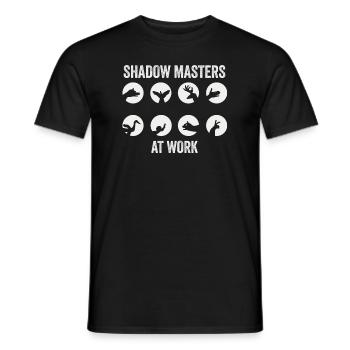 Maîtres de l’ombre au travail Marionnettes d’ombres - T-shirt homme - noir - Devant - AI Model Male 178 light (178cm)