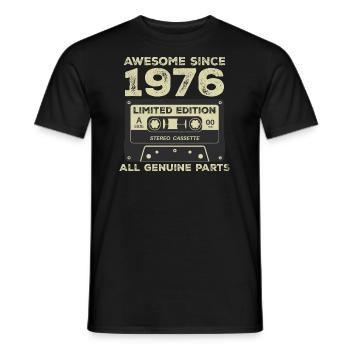 1976 Geburtstag geboren im Jahr 1976 Vintage Retro - Männer T-Shirt - Schwarz - Vorne - AI Model Male 178 light (178cm)