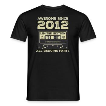 2012 Anniversaire Né en 2012 Millésime Rétro - T-shirt homme - noir - Devant - AI Model Male 178 light (178cm)