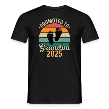 Promoted To Grandpa 2025 - Männer T-Shirt - Schwarz - Vorne - AI Model Male 178 light (178cm)