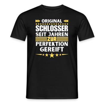 Zur Perfektion gereifter Schlosser - Männer T-Shirt - Schwarz - Vorne - AI Model Male 178 light (178cm)