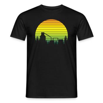 Distillery Forest Sunset Natur Geschenkidee - Männer T-Shirt - Schwarz - Vorne - AI Model Male 178 light (178cm)