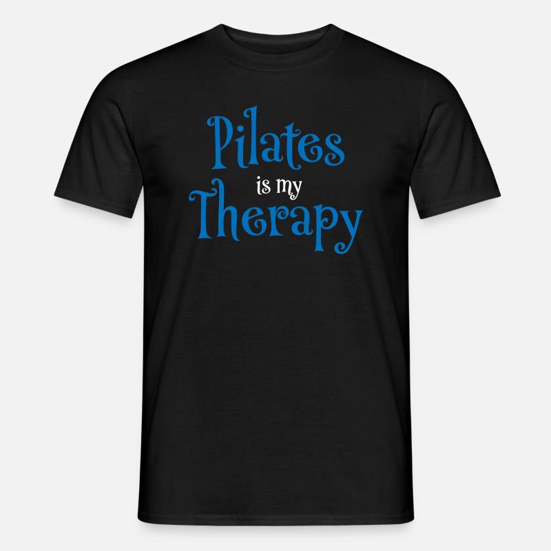Pilates is my therapy - Männer T-Shirt - Schwarz