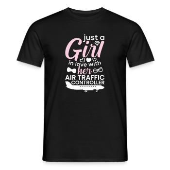 Mädchen In Liebe lustige Fluglotse Frau - Männer T-Shirt - Schwarz - Vorne - AI Model Male 178 light (178cm)