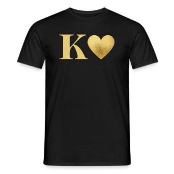 Buchstabe k goldenes Herz - Männer T-Shirt - Schwarz - Vorne - AI Model Male 178 light (178cm)