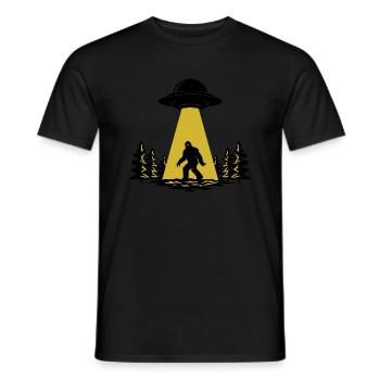 Bigfoot UFO Believer design| Sasquatch Alien Tee - Men's T-Shirt - black - Front - AI Model Male 178 light (178cm)
