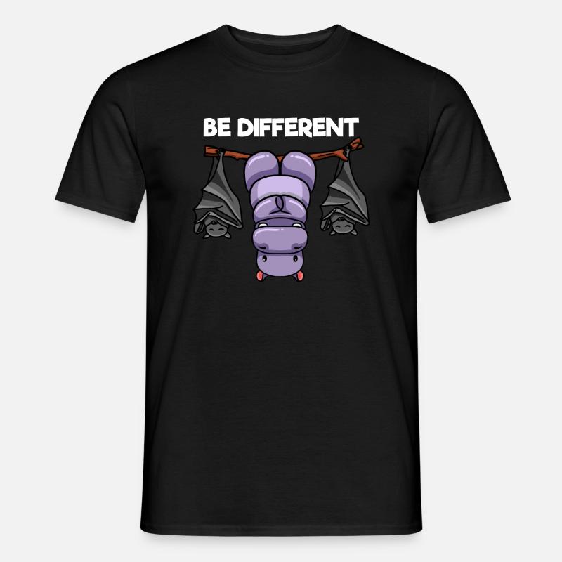 Be Different Nilpferd und Fledermäuse - Männer T-Shirt - Schwarz