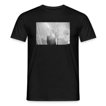 Sängerin - Männer T-Shirt - Schwarz - Vorne - AI Model Male 178 light (178cm)