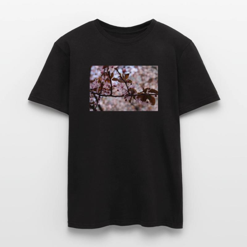 Blühender Baum (Myrobolan oder Kirschpflaume) Männer T-Shirt