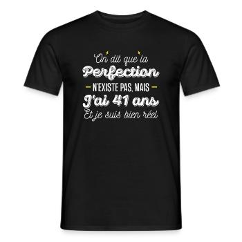 41 ans de perfection / humour anniversaire 41 ans - T-shirt homme - noir - Devant - AI Model Male 178 light (178cm)