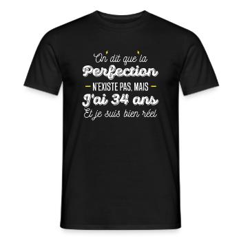 34 ans de perfection / humour anniversaire 34 ans - T-shirt homme - noir - Devant - AI Model Male 178 light (178cm)