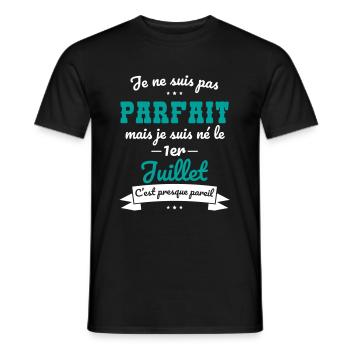 Anniversaire - Pas parfait mais né le 1er Juillet - T-shirt homme - noir - Devant - AI Model Male 178 light (178cm)