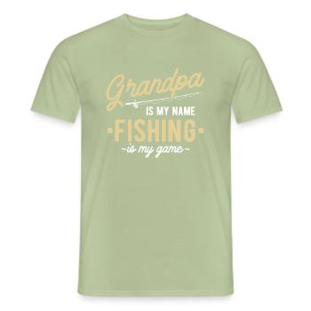 Grand-père est mon nom La pêche est mon jeu - Angler - T-shirt homme - vert sauge - Devant - AI Model Male 178 light (178cm)