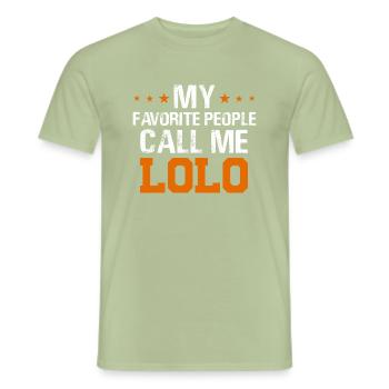 Grand-père Mes gens préférés M’appellent Lolo - T-shirt homme - vert sauge - Devant - AI Model Male 178 light (178cm)