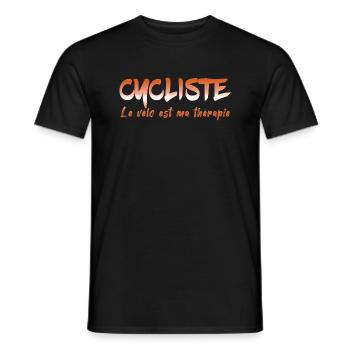 Radfahren ist meine RADSPORT-Therapie - Männer T-Shirt - Schwarz - Vorne - AI Model Male 178 light (178cm)