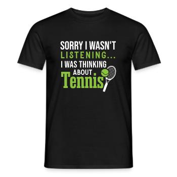 Penser au tennis Hobby Sports Tennis Court - T-shirt homme - noir - Devant - AI Model Male 178 light (178cm)