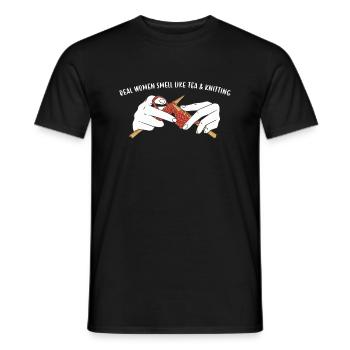 Les vraies femmes sentent le thé et le tricot de fil - T-shirt homme - noir - Devant - AI Model Male 178 light (178cm)