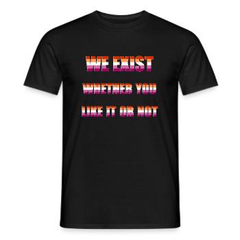 We Exist - Drapeau lesbien - T-shirt homme - noir - Devant - AI Model Male 178 light (178cm)