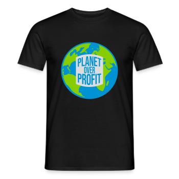 planet over profit Zitat - Männer T-Shirt - Schwarz - Vorne - AI Model Male 178 light (178cm)