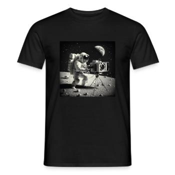 Astronauten-Film - Männer T-Shirt - Schwarz - Vorne - AI Model Male 178 light (178cm)