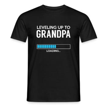 Leveling up to GRANDPA - Loading - Männer T-Shirt - Schwarz - Vorne - AI Model Male 178 light (178cm)