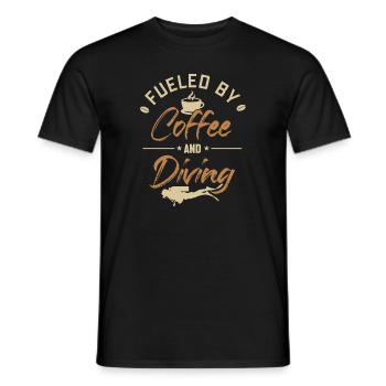 Fueled by Coffee and Diving Tauchermaske Scuba - Männer T-Shirt - Schwarz - Vorne - AI Model Male 178 light (178cm)