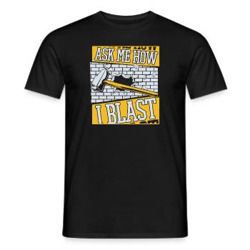 Frag mich, wie ich das Haus der Heimwerker sprenge - Männer T-Shirt - Schwarz - Vorne - AI Model Male 178 light (178cm)