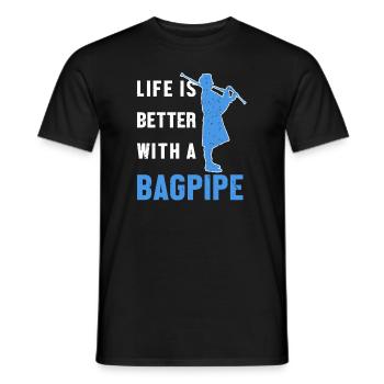 La vie est meilleure avec un joueur de cornemuse - T-shirt homme - noir - Devant - AI Model Male 178 light (178cm)
