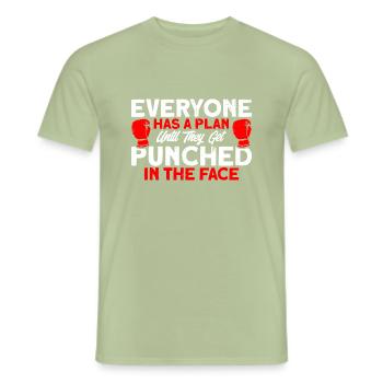 Coup de poing au visage cadeau de boxe - T-shirt homme - vert sauge - Devant - AI Model Male 178 light (178cm)