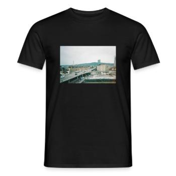 Prime Tower Zürich - Männer T-Shirt - Schwarz - Vorne - AI Model Male 178 light (178cm)