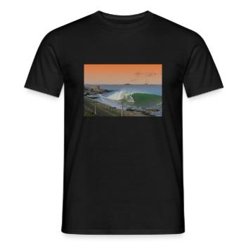 surfer wave scene sunset gradient - Men's T-Shirt - black - Front - AI Model Male 178 light (178cm)