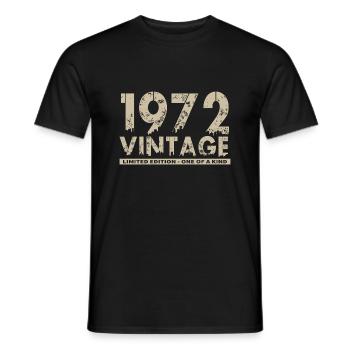 Jahrgang 1972 Bursdag - Unikat - Männer T-Shirt - Schwarz - Vorne - AI Model Male 178 light (178cm)