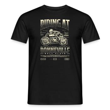 Bonneville Salt Flats Motorrad Geburtstag 1919 - Männer T-Shirt - Schwarz - Vorne - AI Model Male 178 light (178cm)