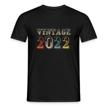 Vintage 2022 - 2 nd birthday - 2 years - Men's T-Shirt - black - Front - AI Model Male 178 light (178cm)