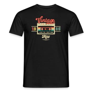 Cassette musicale vintage mai 1986 - Édition limitée - T-shirt homme - noir - Devant - AI Model Male 178 light (178cm)