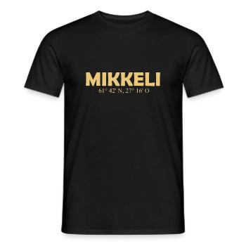 Mikkeli - Finland - Coordinates - Longitude - Männer T-Shirt - Schwarz - Vorne - AI Model Male 178 light (178cm)