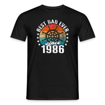 Bester Papa der Welt seit 1986 Kapitän - Männer T-Shirt - Schwarz - Vorne - AI Model Male 178 light (178cm)
