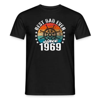 Bester Papa der Welt seit 1969 Kapitän - Männer T-Shirt - Schwarz - Vorne - AI Model Male 178 light (178cm)