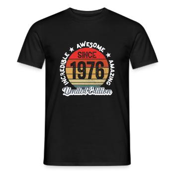 erstaunlich seit 1976 - Jubiläum - Männer T-Shirt - Schwarz - Vorne - AI Model Male 178 light (178cm)