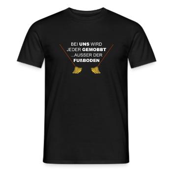 Mobbing, Fußboden wischen, Putzfrau, Wischmob - Männer T-Shirt - Schwarz - Vorne - AI Model Male 178 light (178cm)