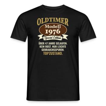 47 years oldtimer model 1976 47th birthday - Men's T-Shirt - black - Front - AI Model Male 178 light (178cm)