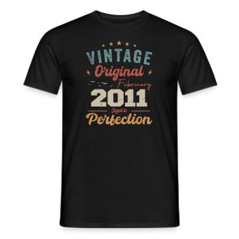 Born in February 2011 vintage 2011 birthday - Men's T-Shirt - black - Front - AI Model Male 178 light (178cm)