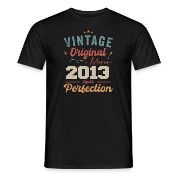 März 2013 Jahrgang geboren Vintage Geburtstag - Männer T-Shirt - Schwarz - Vorne - AI Model Male 178 light (178cm)