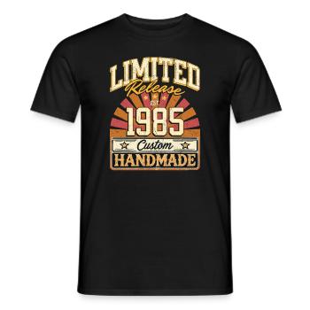 Limited 1985 Lustige Sprüche Geschenk Geburtstag - Männer T-Shirt - Schwarz - Vorne - AI Model Male 178 light (178cm)